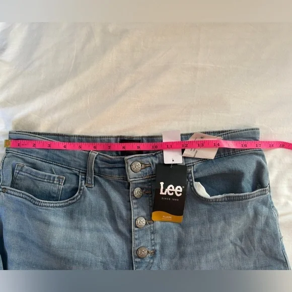 Lee Women's High Rise Exposed Button Flare Jeans Blue Size 14 Petite NWT - Picture 5 of 11